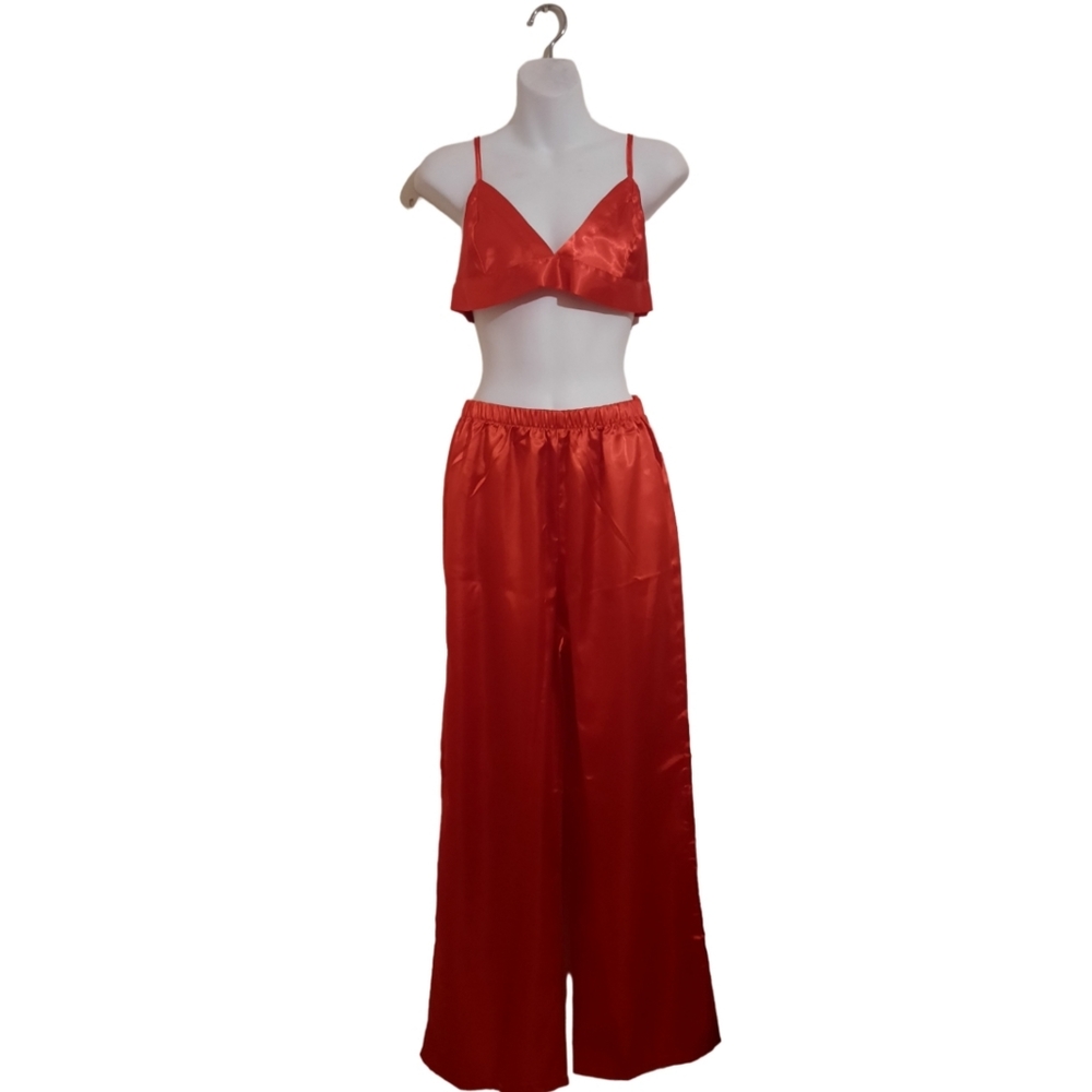 ❣️❣️69.) Satin 3pc Set - Picture 7 of 8